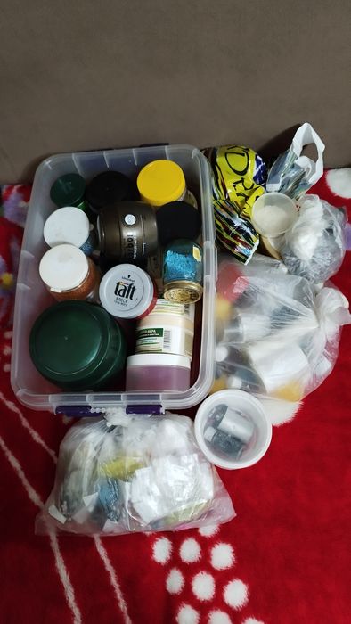 Продается бисер разных цветов