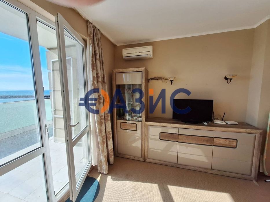 Продава се Тристаен апартамент в Поморие - 101 кв.м за 828 €/кв.м - Снимка #11