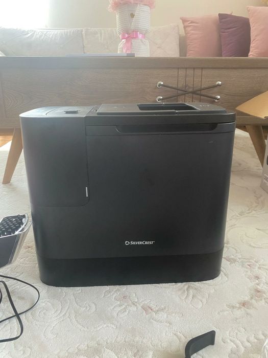 Уред за чистене на тапицери(диван,столчета)