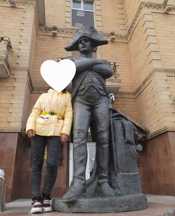 Продаю куртку сезон осень