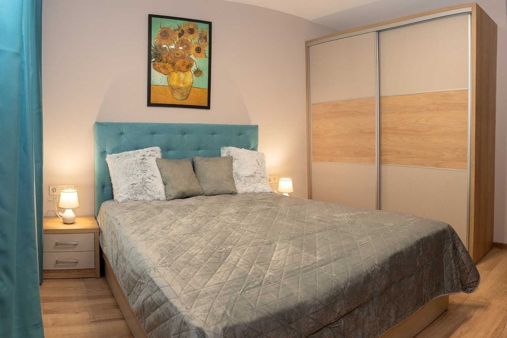 Продава се Тристаен апартамент в София, Оборище - 105 кв.м за 1886 €/кв.м - Снимка #2