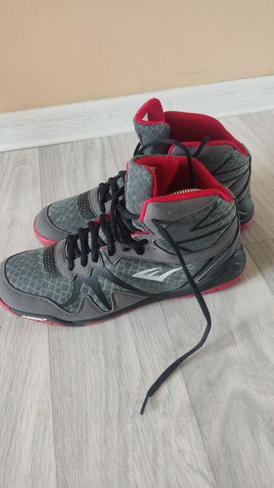 Кроссовки мужские