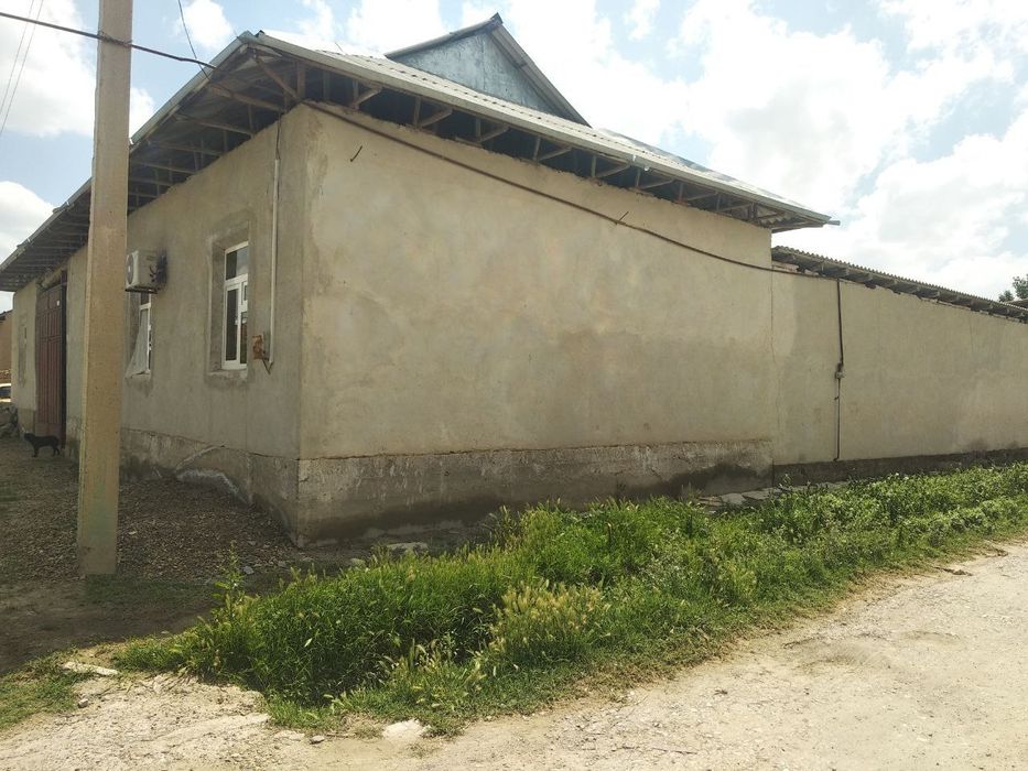 Hovli 8 sotix Navoiyda