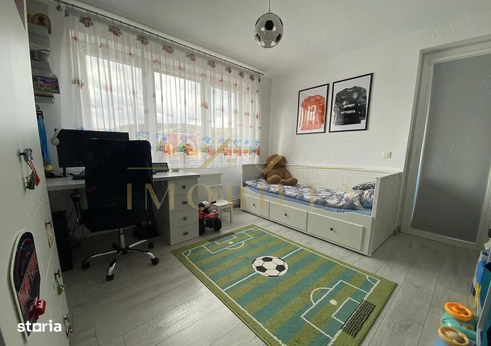 Apartament cu 3 camere acces curte privata