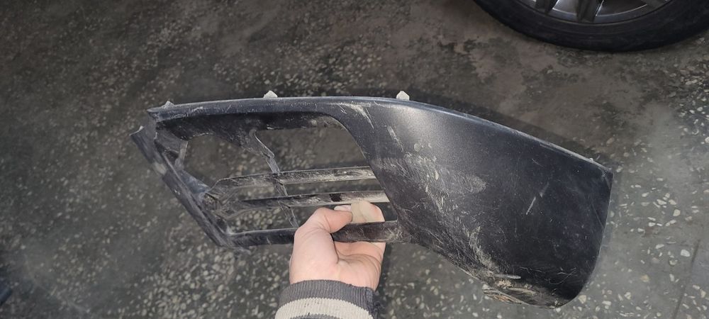 Продам клык с бампера левый rx 350 / 450 h