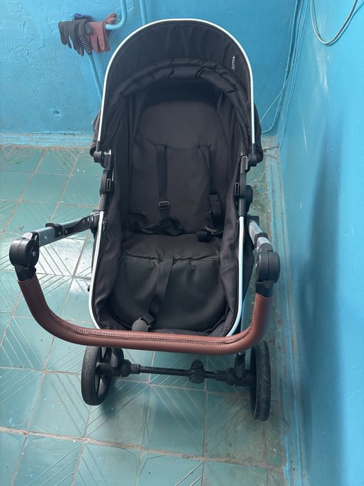 Продам коляску 3в1