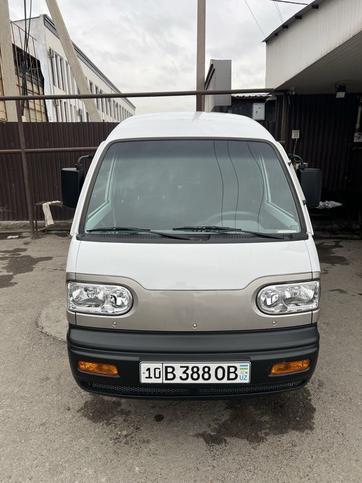 Damas sotiladi naxtga