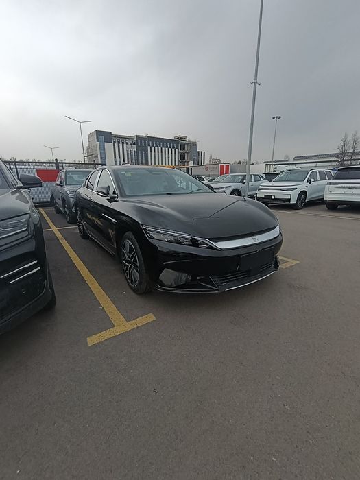 BYD Han  2026 restauling 635km