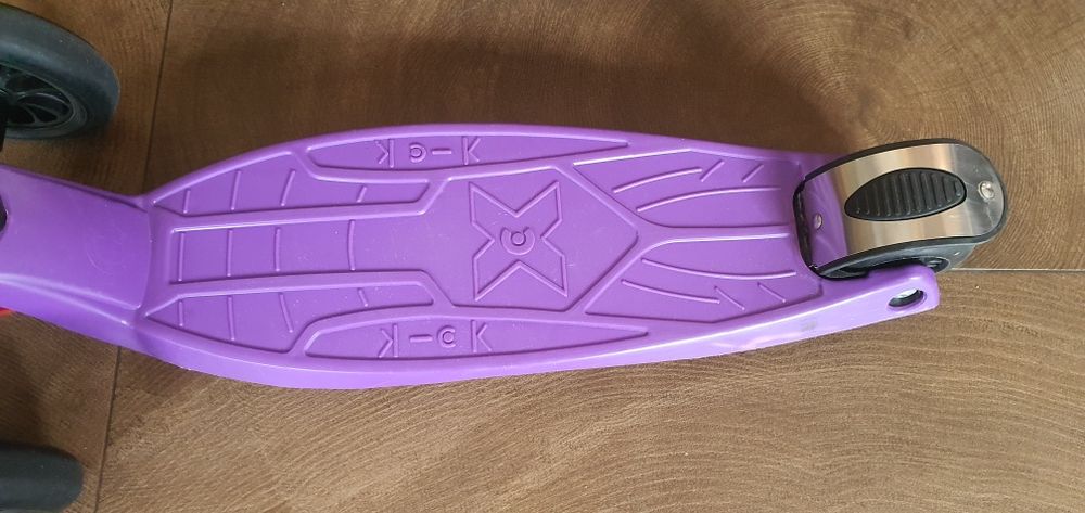 Micro Maxi детска тротинетка до 50 кг.