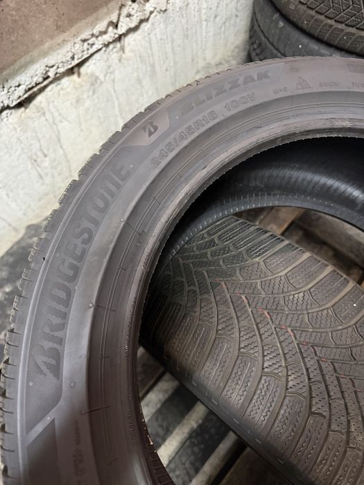245/45/18 Bridgestone 2бр дот25