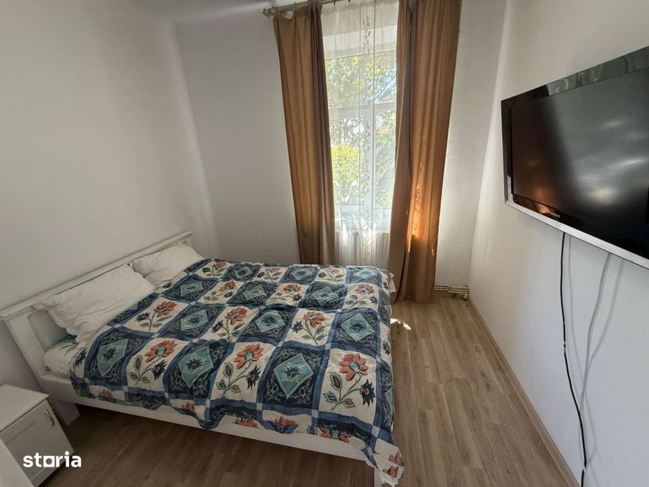 Apartament cu 3 camere, pozitie excelenta – Zona Ramada, Centru, Cra