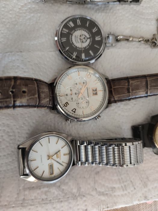 Различни часовници