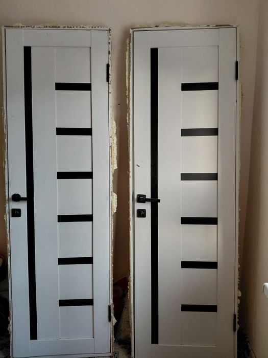 Есіктер сатылады 2 дана