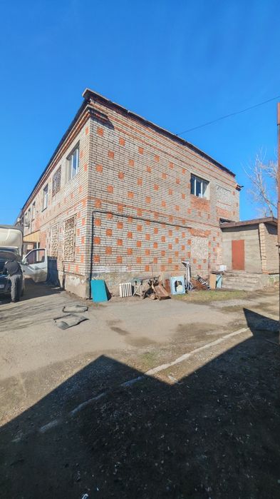 Продам  отдельно стоящее здание.