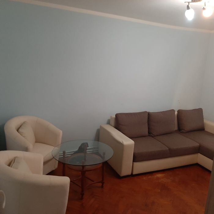 Închiriere apartament cu 2 camere