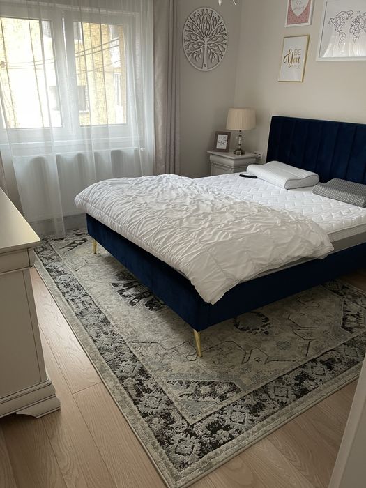 Vand sau închiriez apartament 4 camere /2 bai