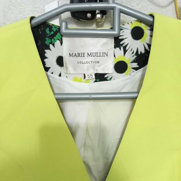 Кастюм продам пишите