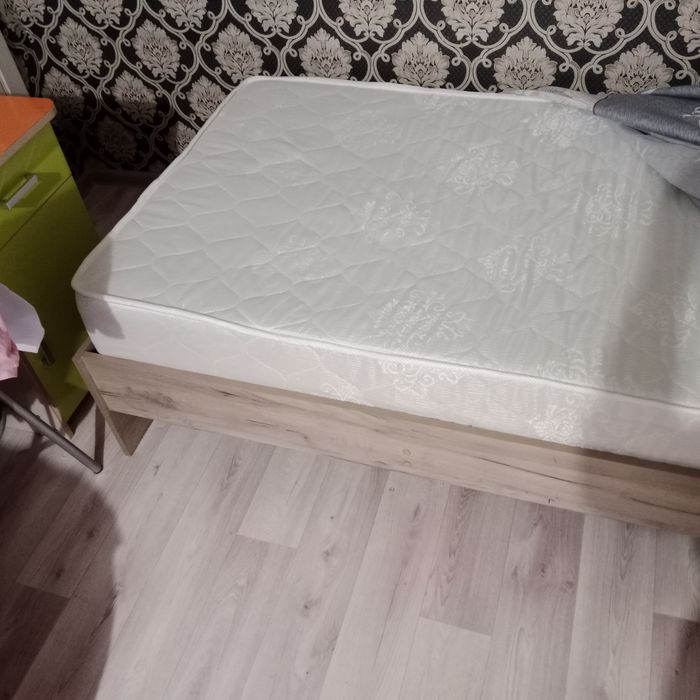 Продам кровать в хорошем состоянии