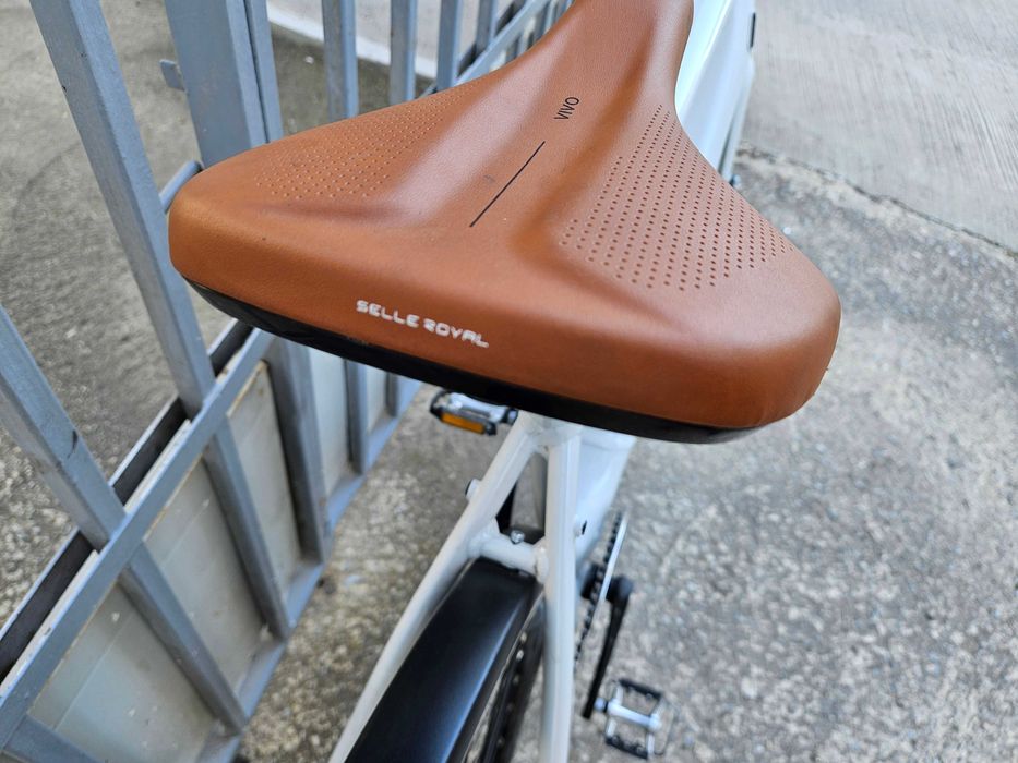 Електрически велосипед 28 цола MOMENTUM VOYA E+3