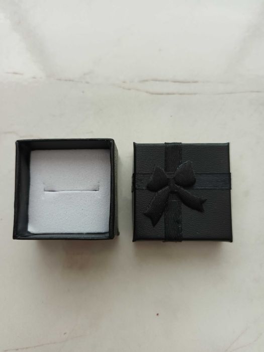 Кутийка за пръстен, кутийка за обеци, кутийка за бижута, кутийки