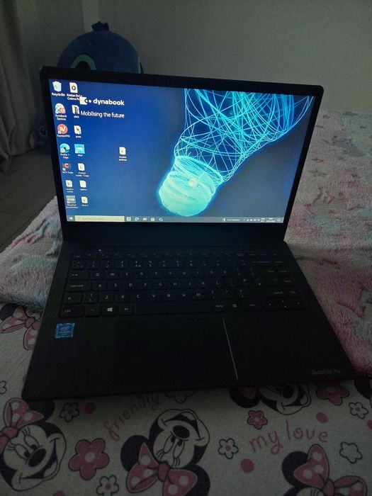 Laptop în stare foarte buna