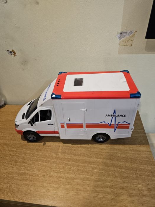 Ambulantă bruder mercedes