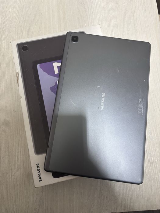 Планшет Samsung TabA7