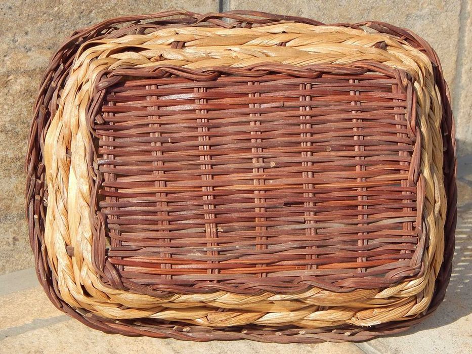 Cosulet impletit din nuiele 21 x 16 x 4.5 cm decorativ uzat