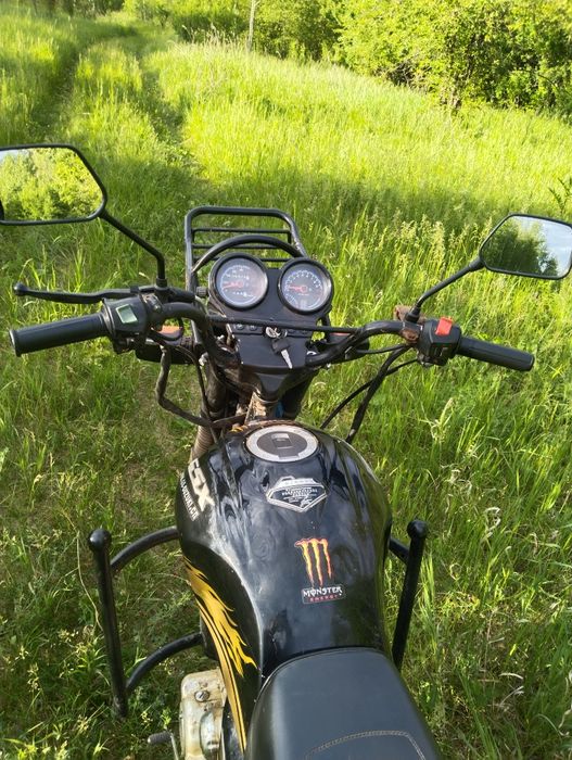 Продам мотоцикл Suzuki gsx