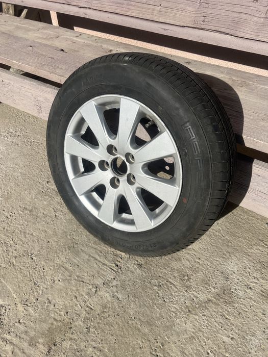 Yokohama A348 215/60 R16 95V