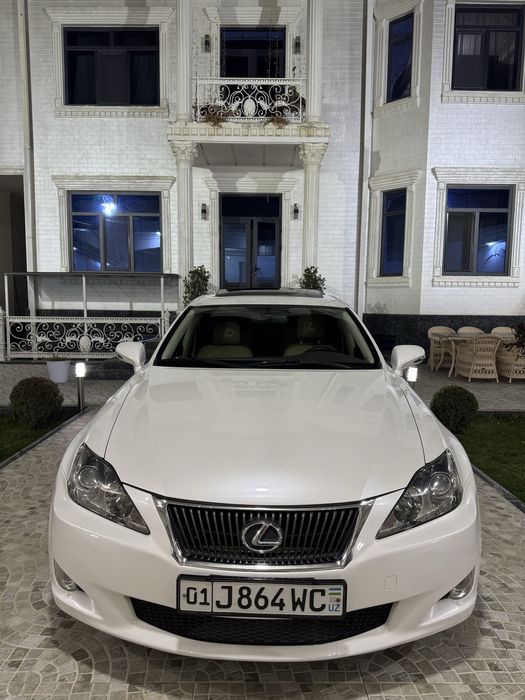 Lexus is 250 amerikanka