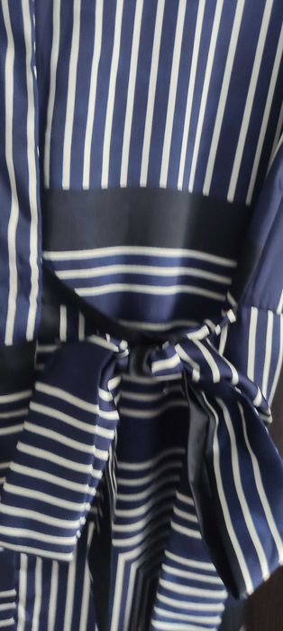 Стилна рокля MANGO