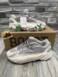 Olx cheap yeezy 700