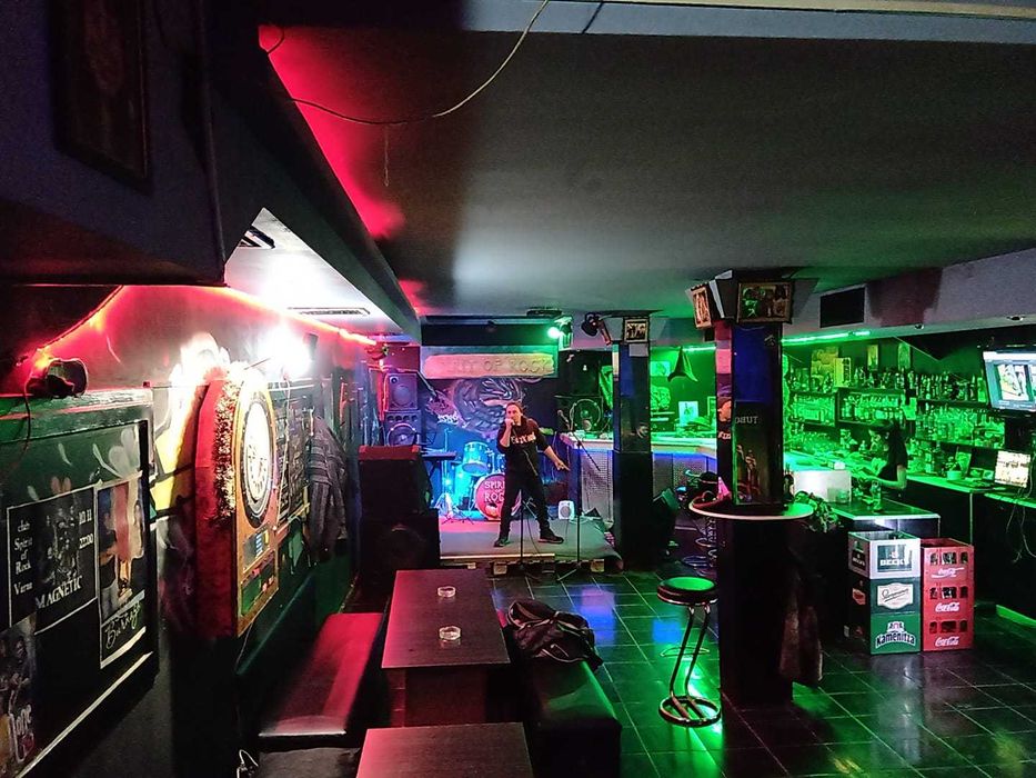 Дава се под наем Заведение в Варна, Младост 1 - 100 кв.м за 51 € - Снимка #1