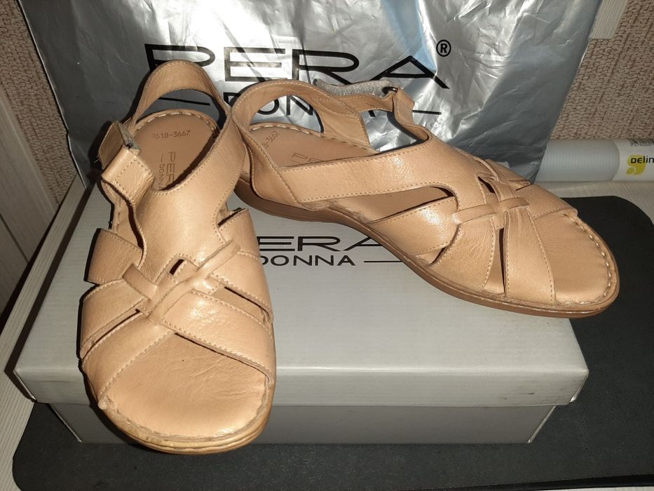 Женские новые босоножки