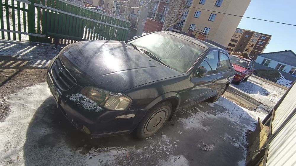 Продам машину Нисан