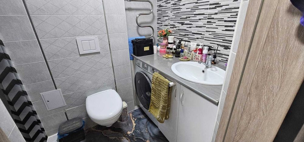 Продам 1 ком кв Алишер Империя