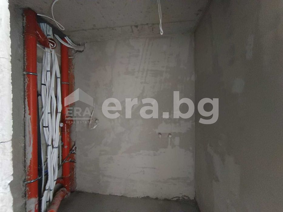 Продава се Двустаен апартамент в Варна, м-т Траката - 60 кв.м за 2167 €/кв.м - Снимка #4