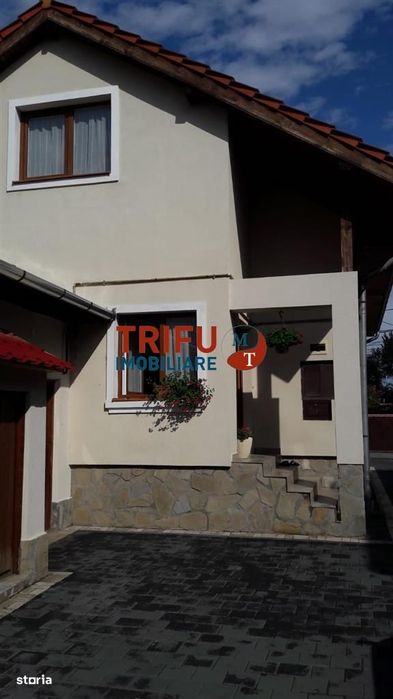 Casa 3 camere, 1200 mp teren, zona Centru
