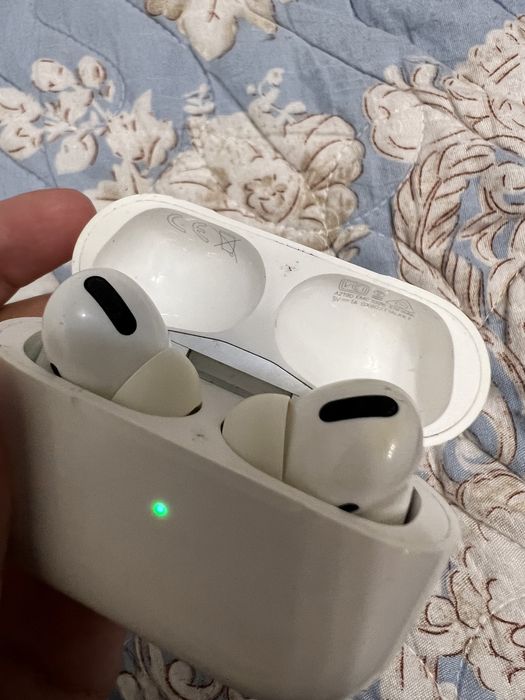 Airpods pro кейс