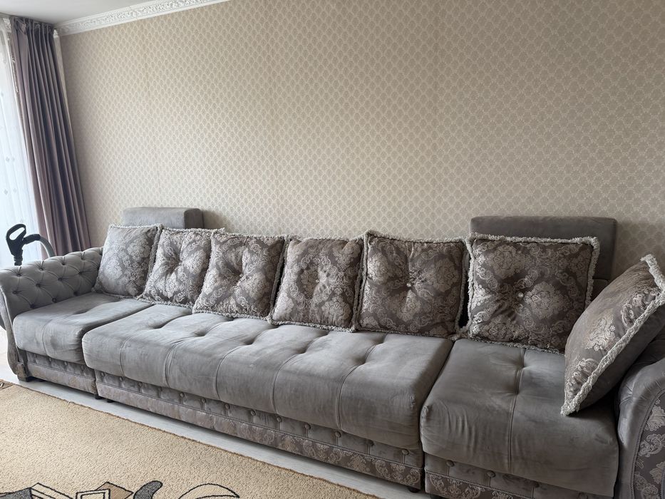 Диван в хорошем состянии