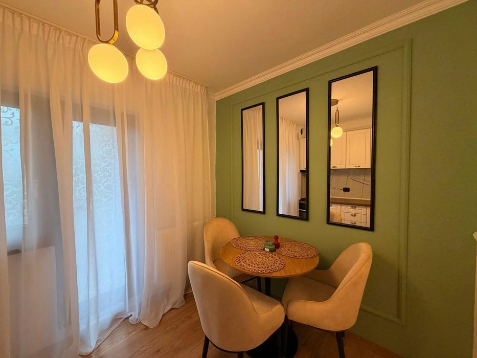 Apartament premium  54mp ,etaj 1 in zona liceului Pedagogic