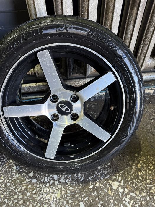 Продам комплект колес на 16