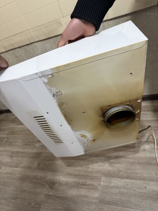 Продам б/у вытяжку