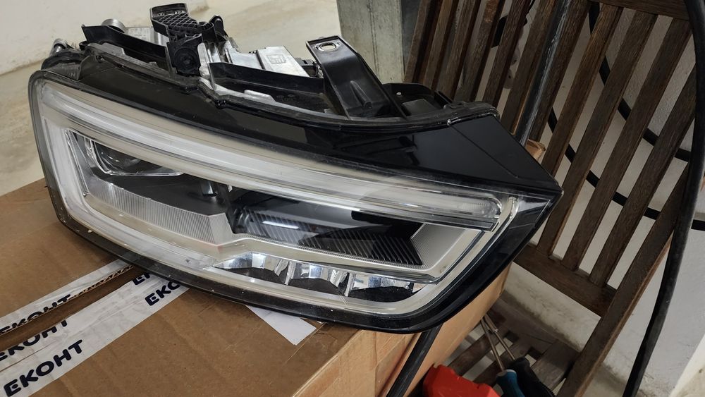 Десен фар за 2017 facelift Audi Q3