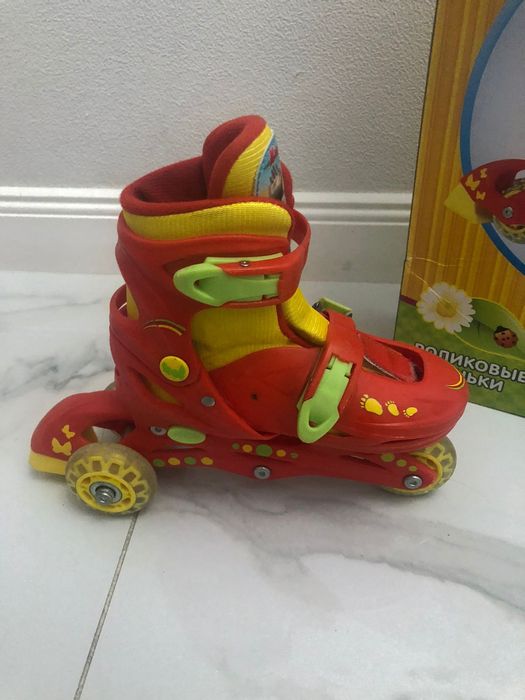 Продам трехколесные ролики