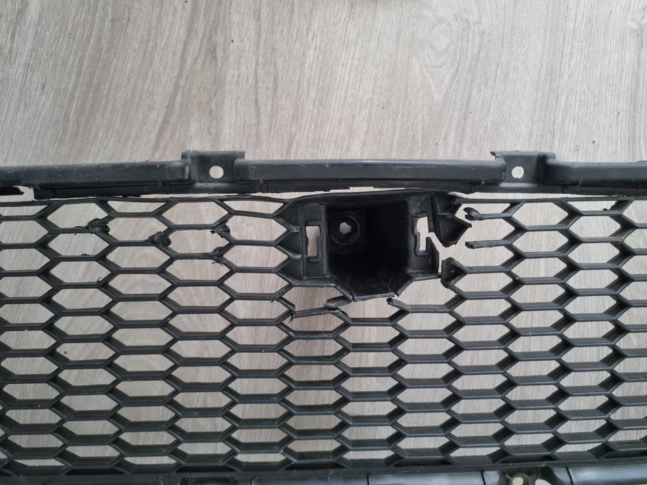 Grila bara fata jos Mitsubishi Outlander 2011 2012 2013