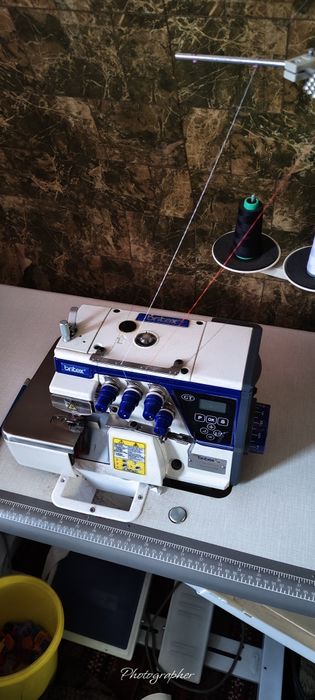 Tikuv mashinasi averlok toʻgʻri chok