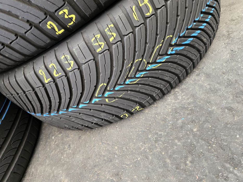 225 55 19 bridgestone m+s