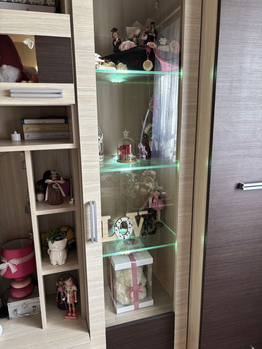 Mobilă de cameră/living